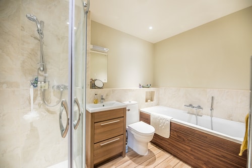 Immaculately presented 2-BR Apartment 11 Sizewell Lettings