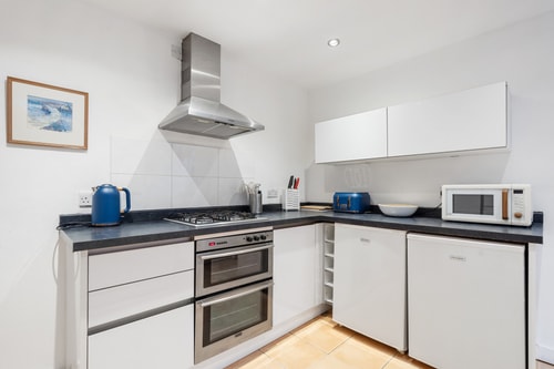 West Kensington two double bedroom garden flat 7 Air Manage