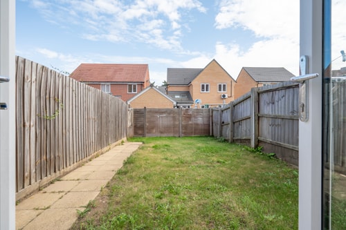 Charming 2BR Retreat near Woodbridge 11 Air Manage