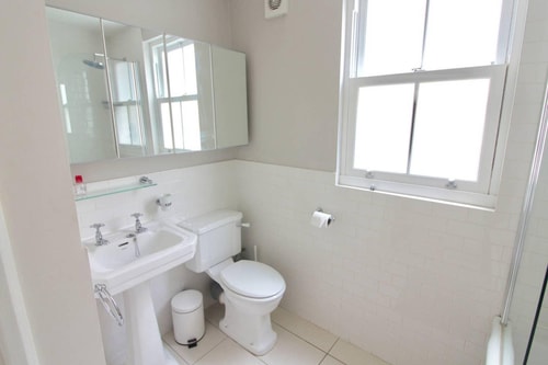 Lovely one bed in Chiswick 6 Air Manage