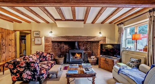 Spacious 4-BR plus 1-bed annexe 1 Sizewell Lettings