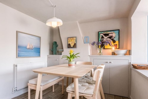 Wonderful 3-bed cottage with sun-filled terrace 8 Sizewell Lettings