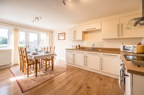 4BR Cottage & Harvest Loft (1BR) | Great Glemham 4 Sizewell Lettings