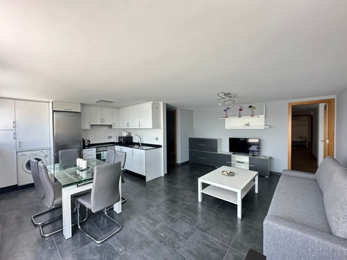 Excellent flat next to the beach