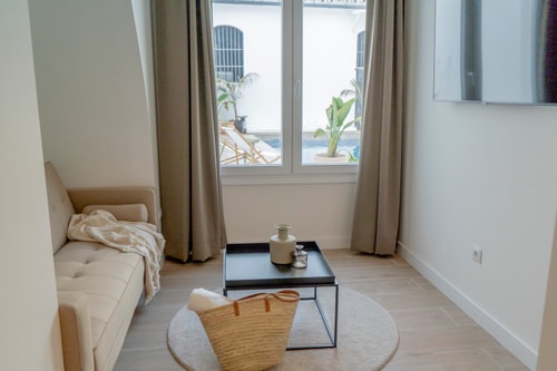 Suites Alfonso X Deluxe 2 1 Alfonso X - TheKeyHost
