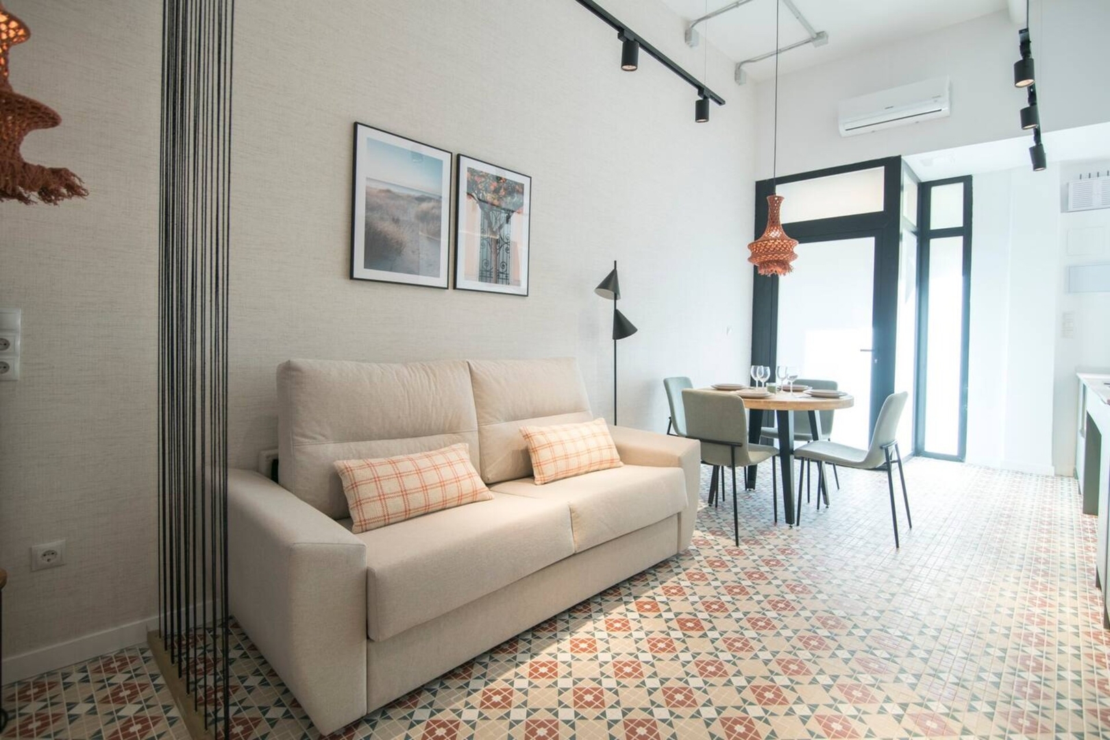 District Key - Valencia, Olimpia Arozena 1 38 District Key