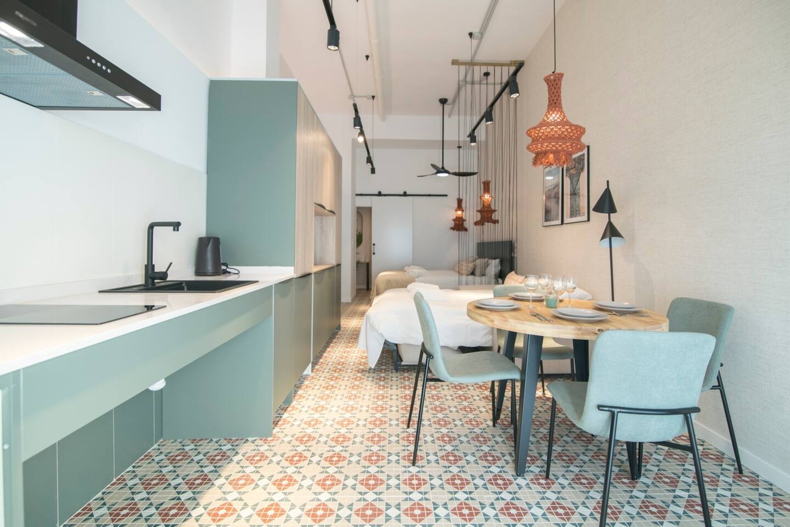 District Key - Valencia, Olimpia Arozena 1 21 District Key