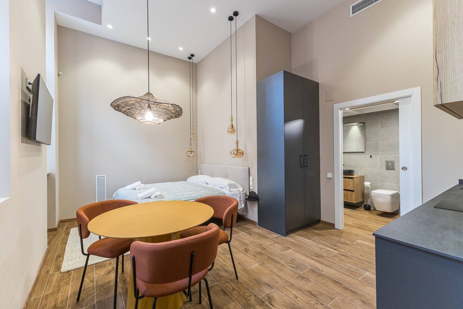 Suite Premium junto al Río Turia 2 0 District Key