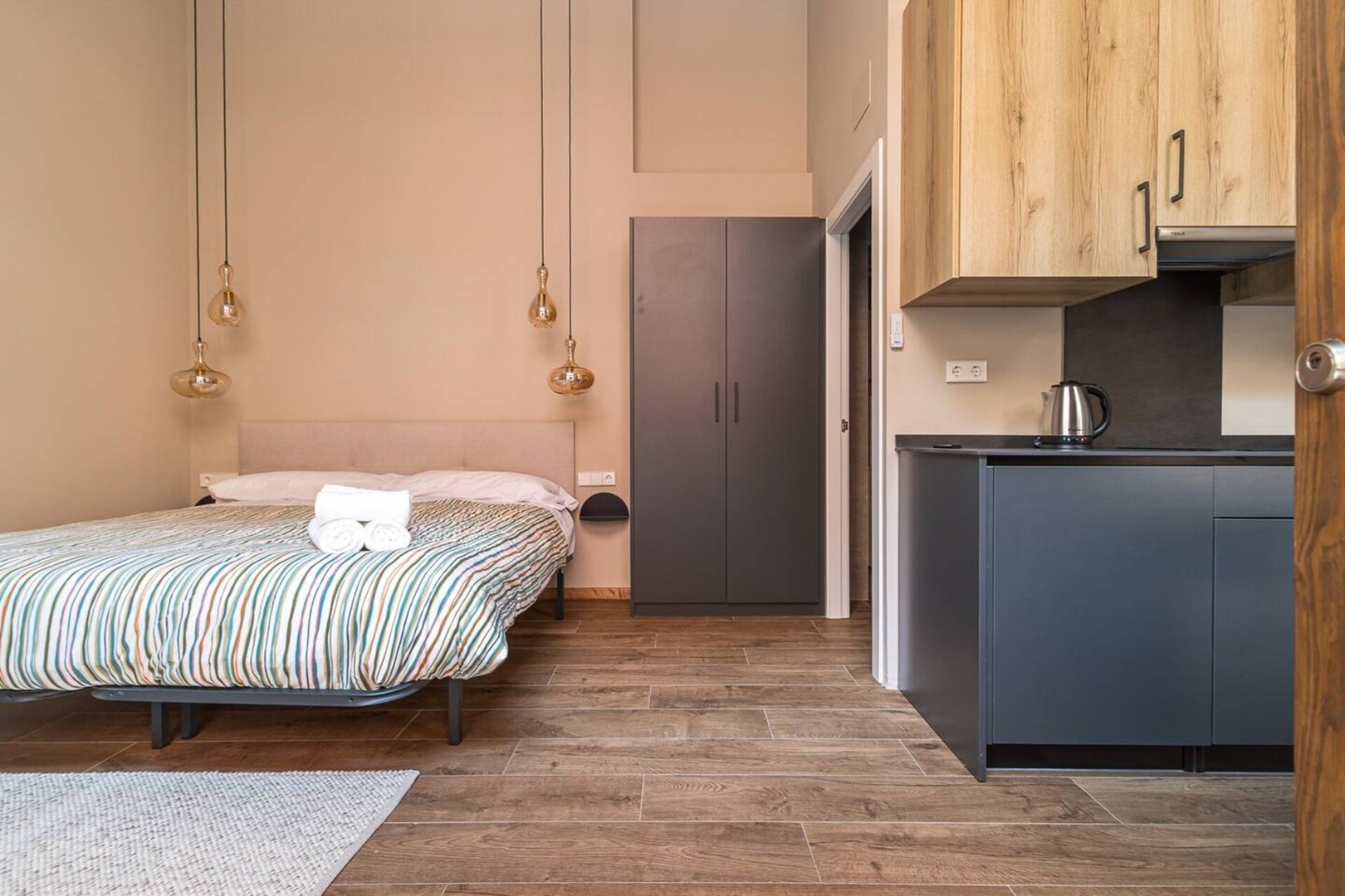 Suite Premium junto al Río Turia 4 9 District Key