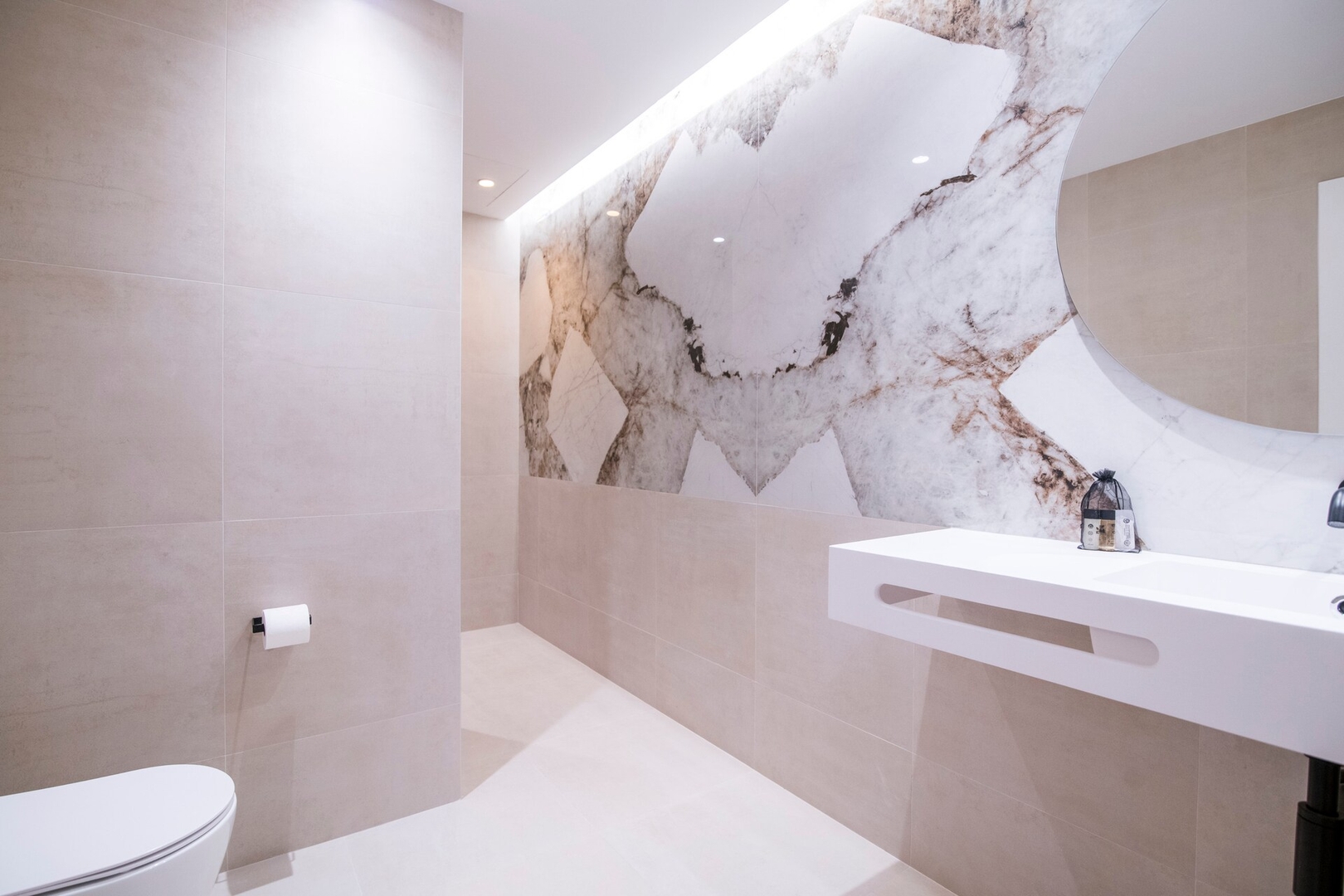 District Key - Azcarraga 11 District Key