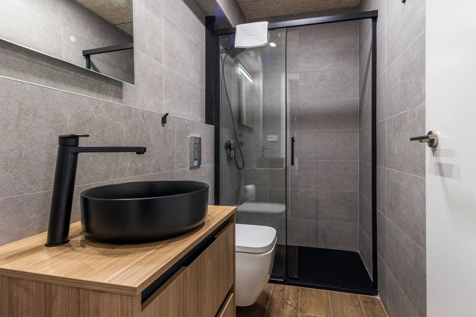 Suite Premium junto al Río Turia 4 12 District Key