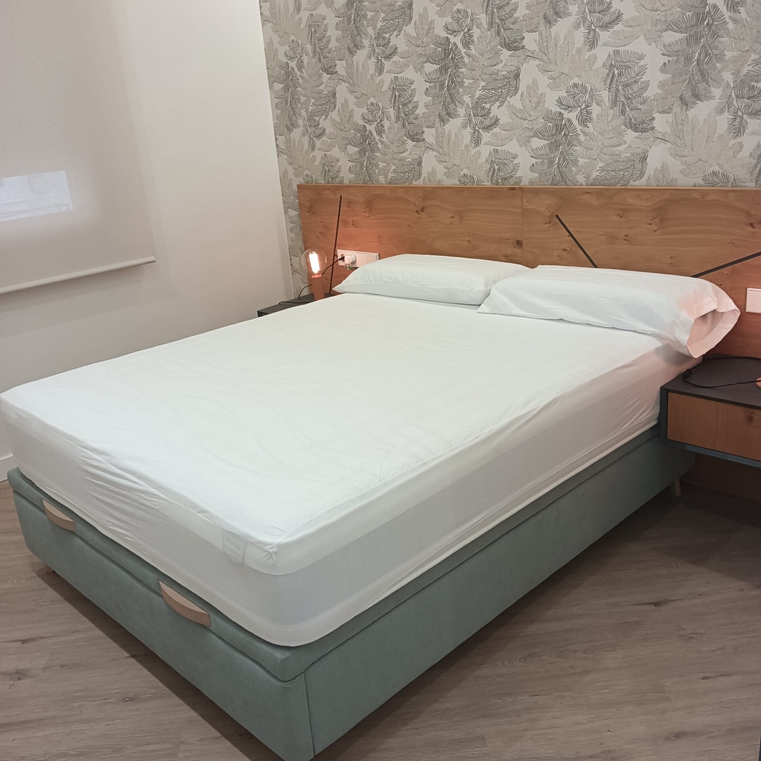 District Key - Valencia, Finca Roja 12 District Key