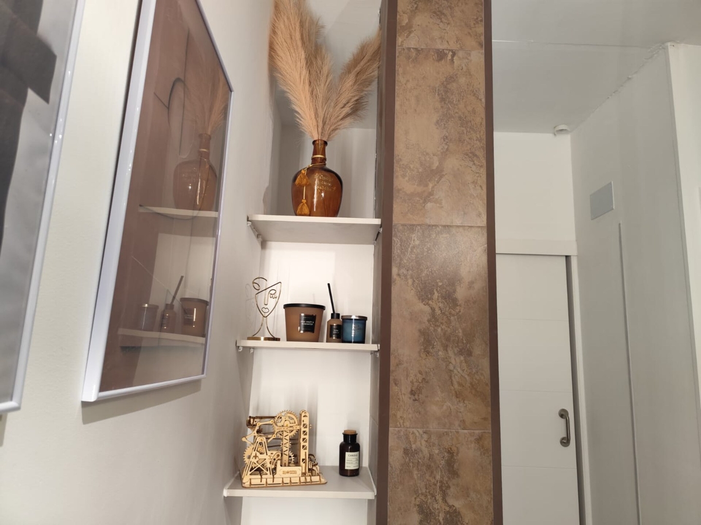 District Key - Arquitecto Gasco 36 District Key