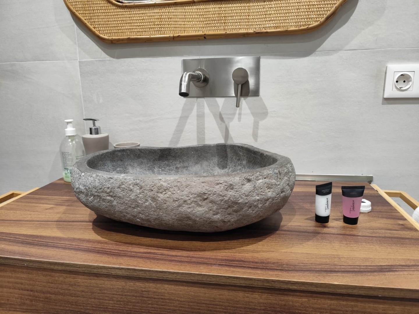 District Key - Arquitecto Gasco 14 District Key