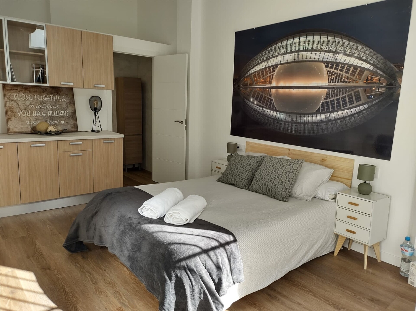 District Key - Valencia, Plaza del Cedro 19 District Key