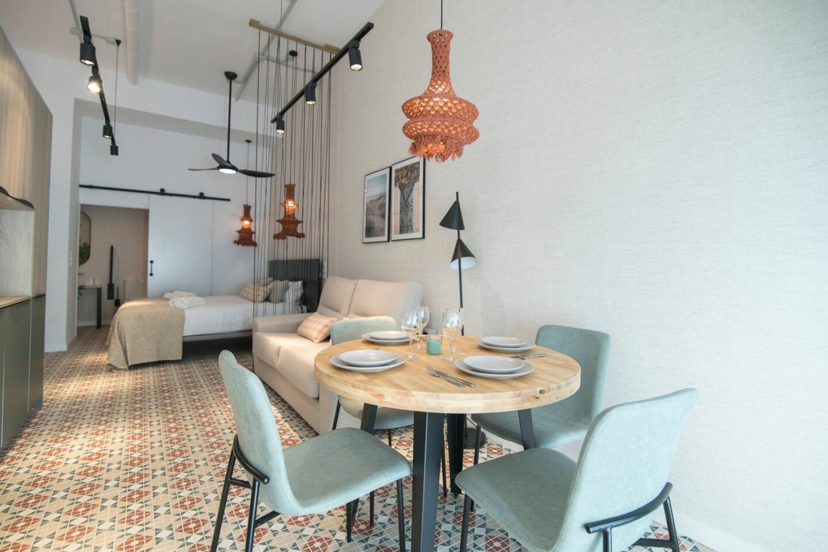 District Key - Valencia, Olimpia Arozena 1 28 District Key