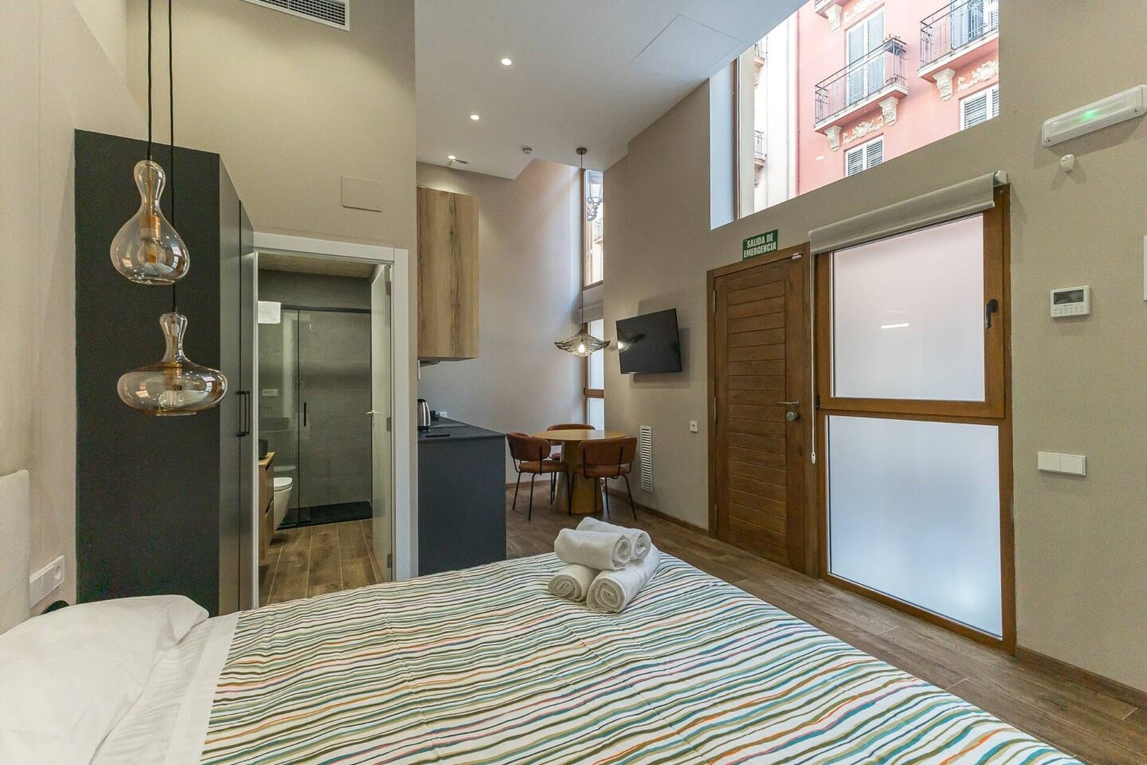 Suite Premium junto al Río Turia 4 10 District Key