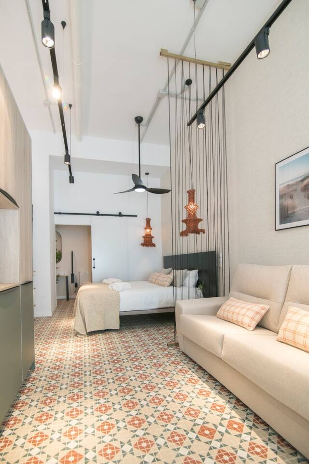 District Key - Valencia, Olimpia Arozena 1 16 District Key