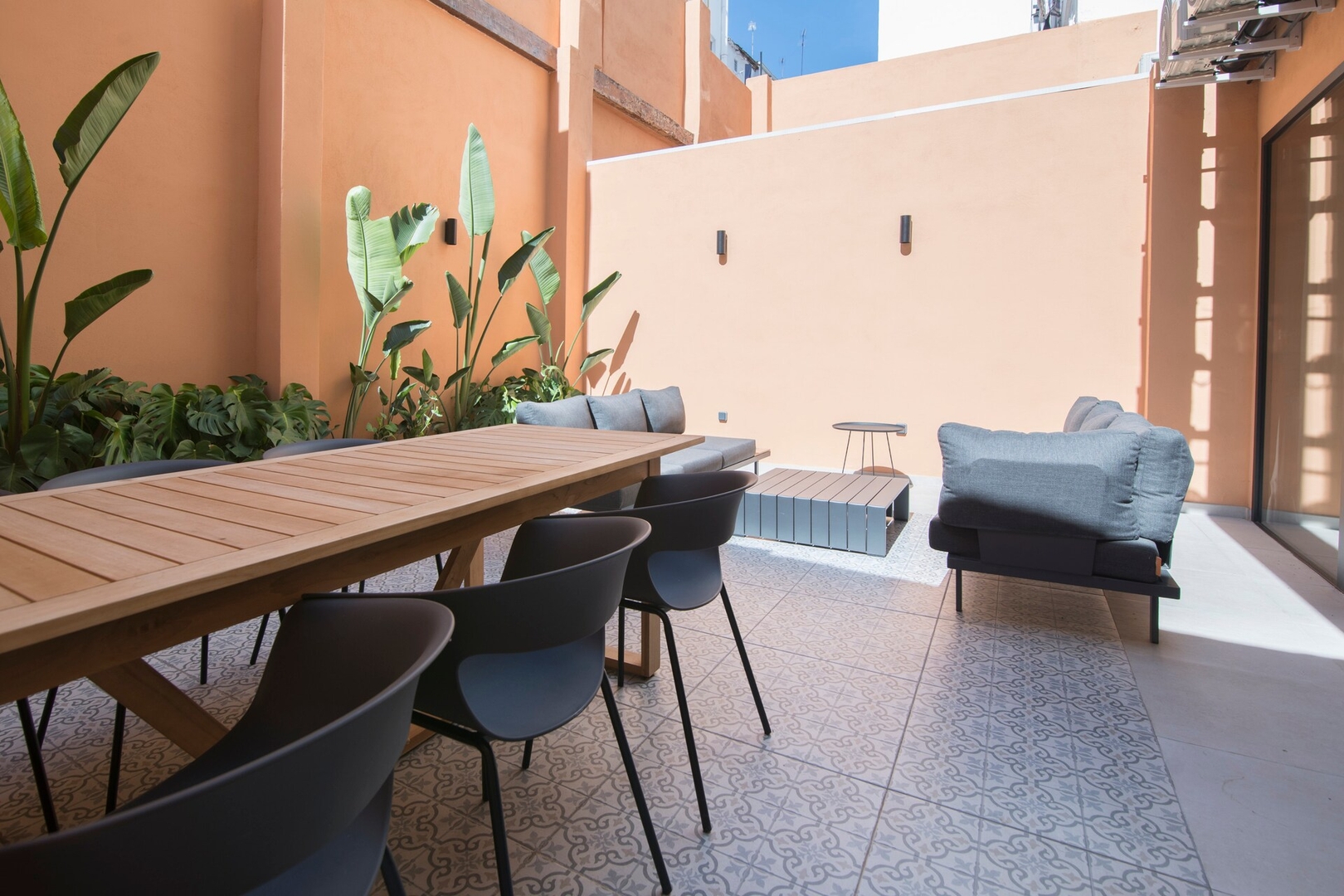 District Key - Azcarraga 37 District Key