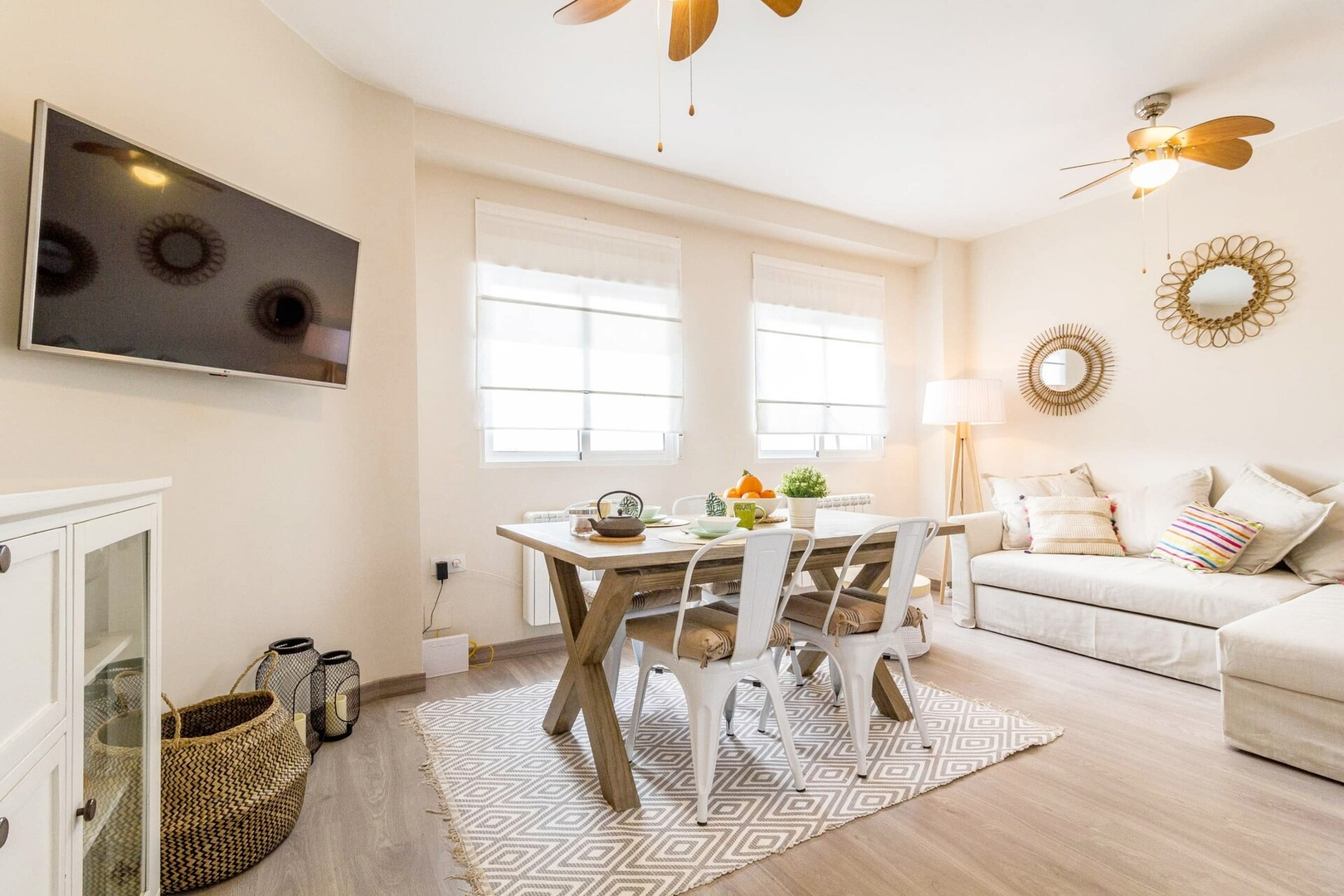 Gran Vía by District Key 6 District Key