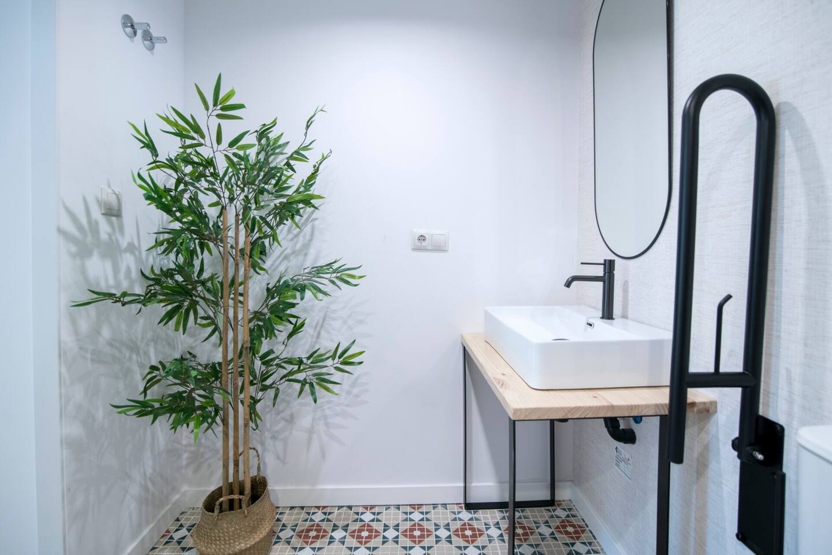 District Key - Valencia, Olimpia Arozena 1 8 District Key