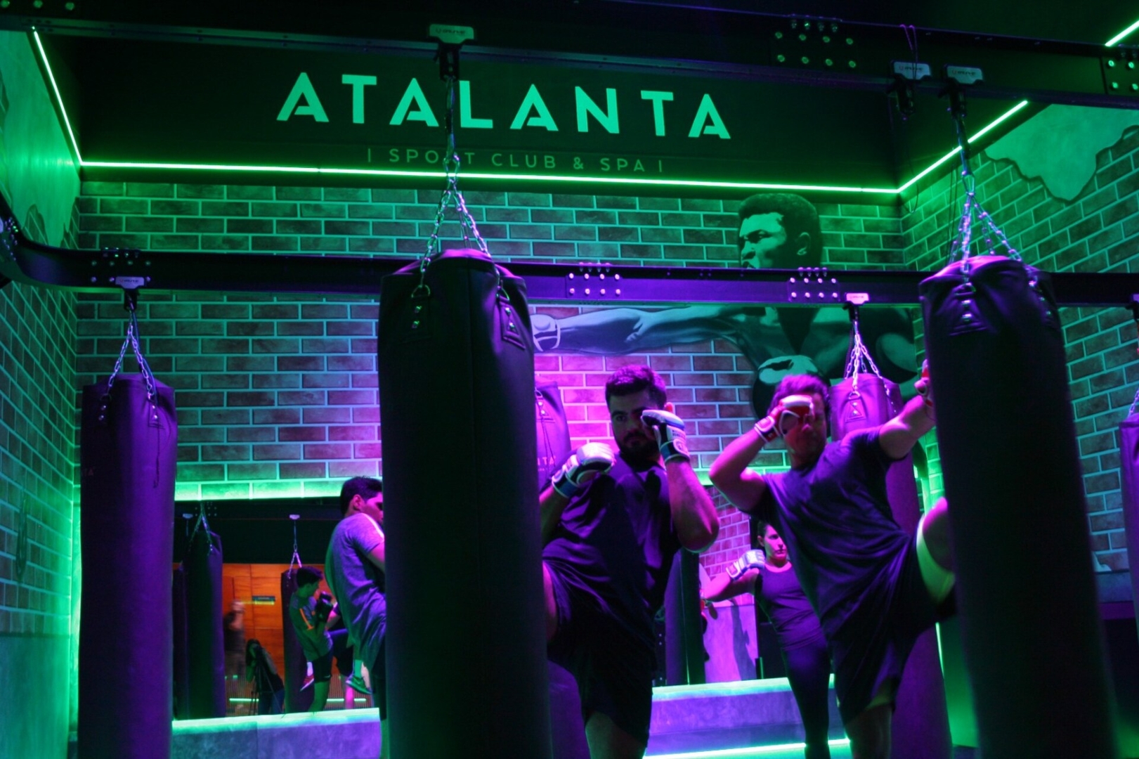 District Key- Fitness & Spa, Suite Atalanta 12 District Key