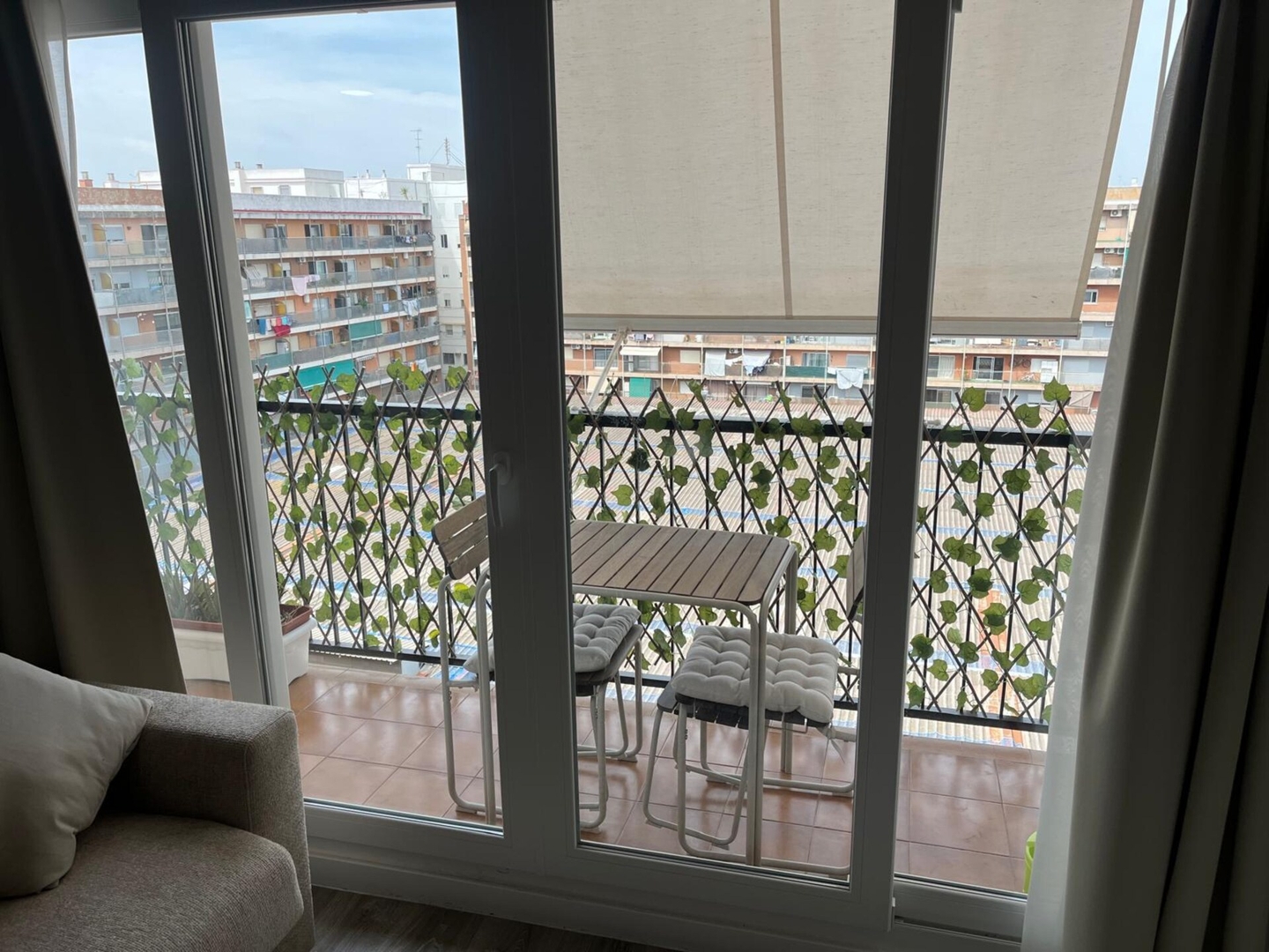 District Key - Valencia, Manuel Candela 17 District Key