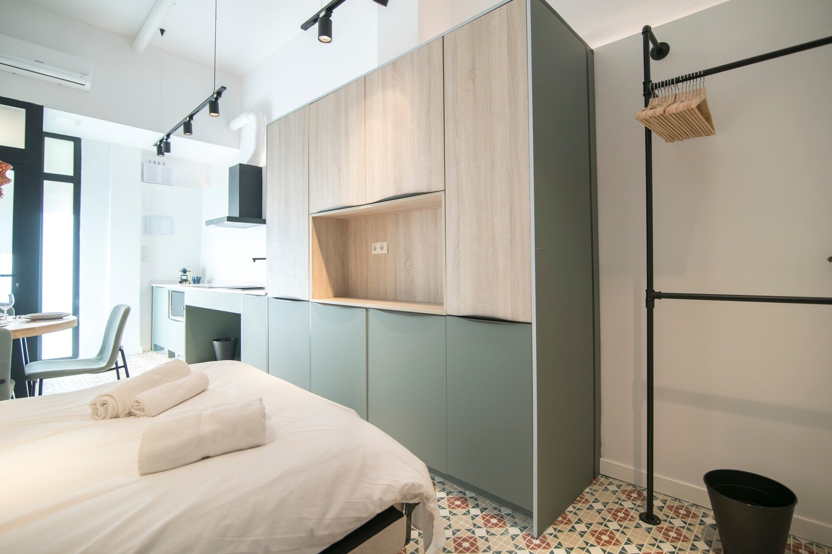 District Key - Valencia, Olimpia 2 42 District Key