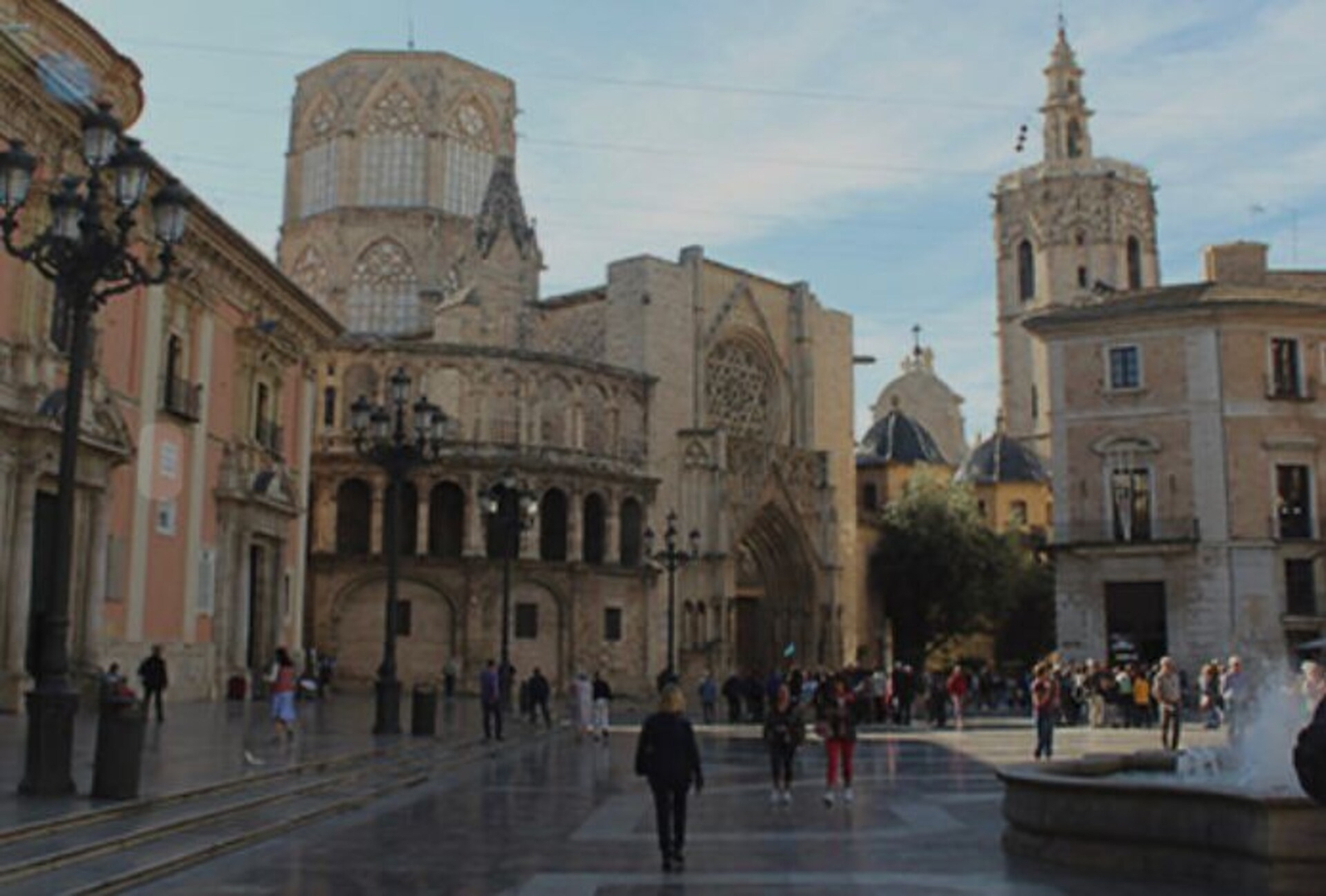 District Key - Arquitecto Gasco 48 District Key