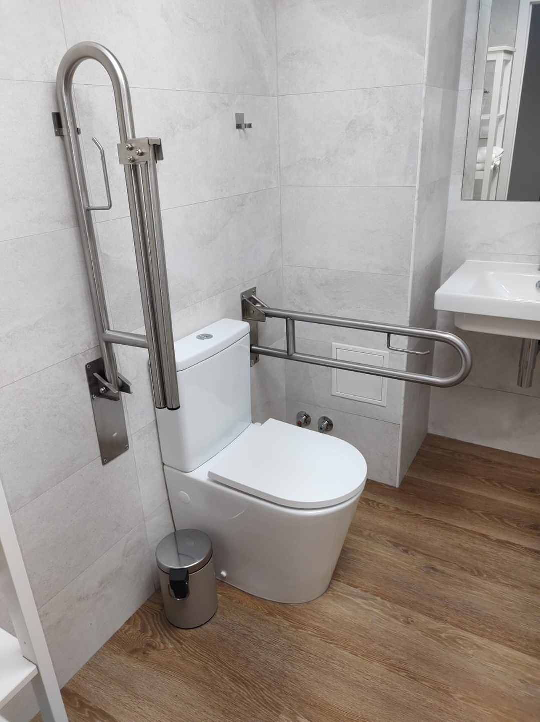 District Key - Valencia, Plaza del Cedro 10 District Key