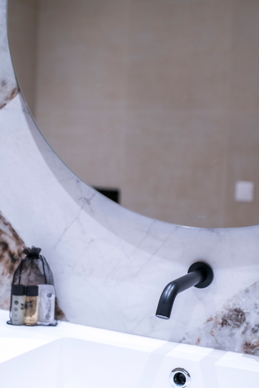 District Key - Azcarraga 47 District Key