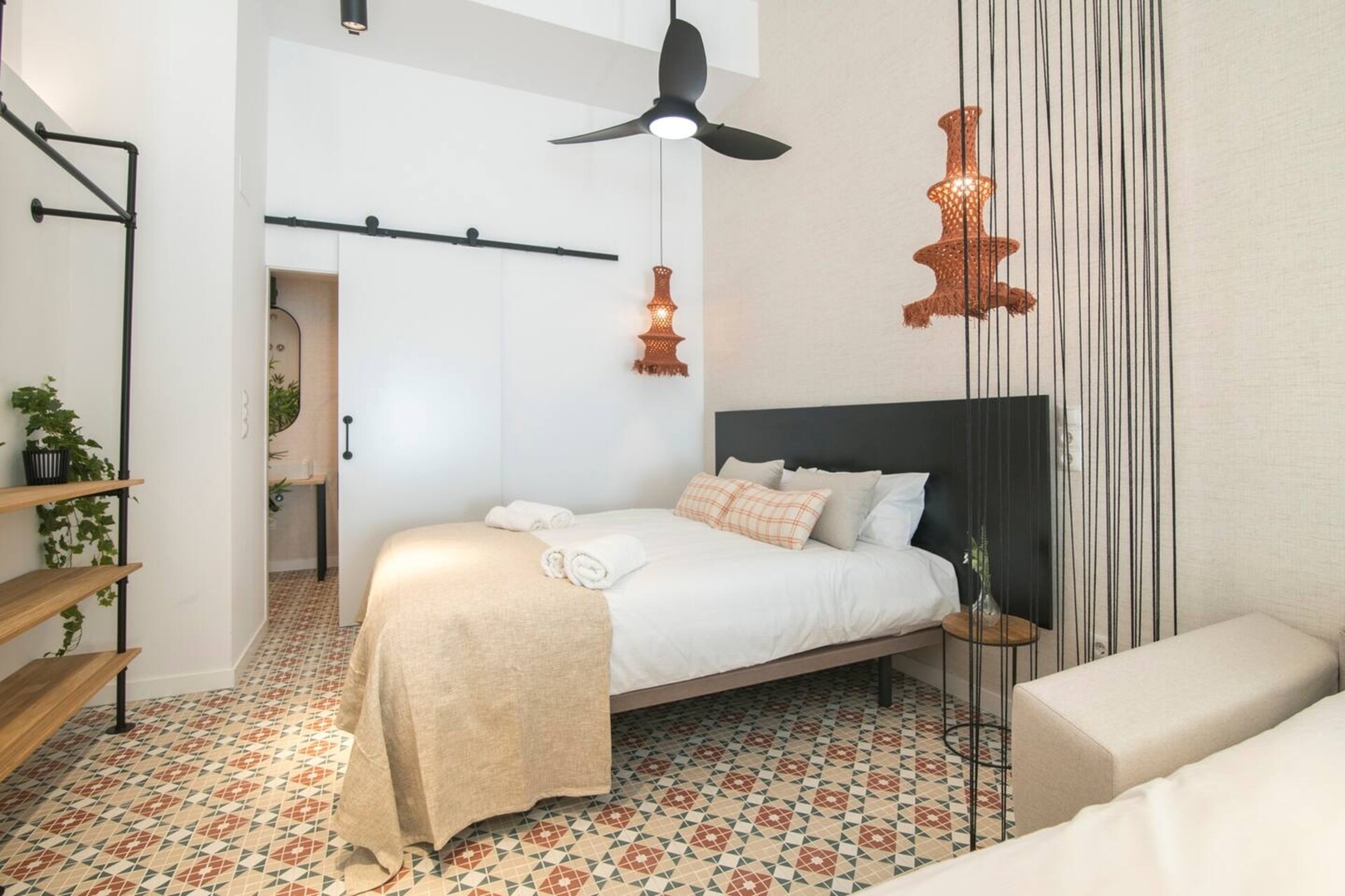 District Key - Valencia, Olimpia Arozena 1 0 District Key