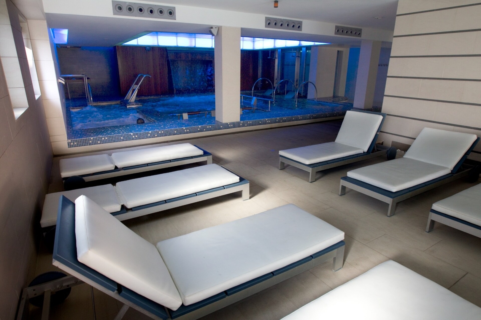 District Key- Fitness & Spa, Suite Atalanta 10 District Key