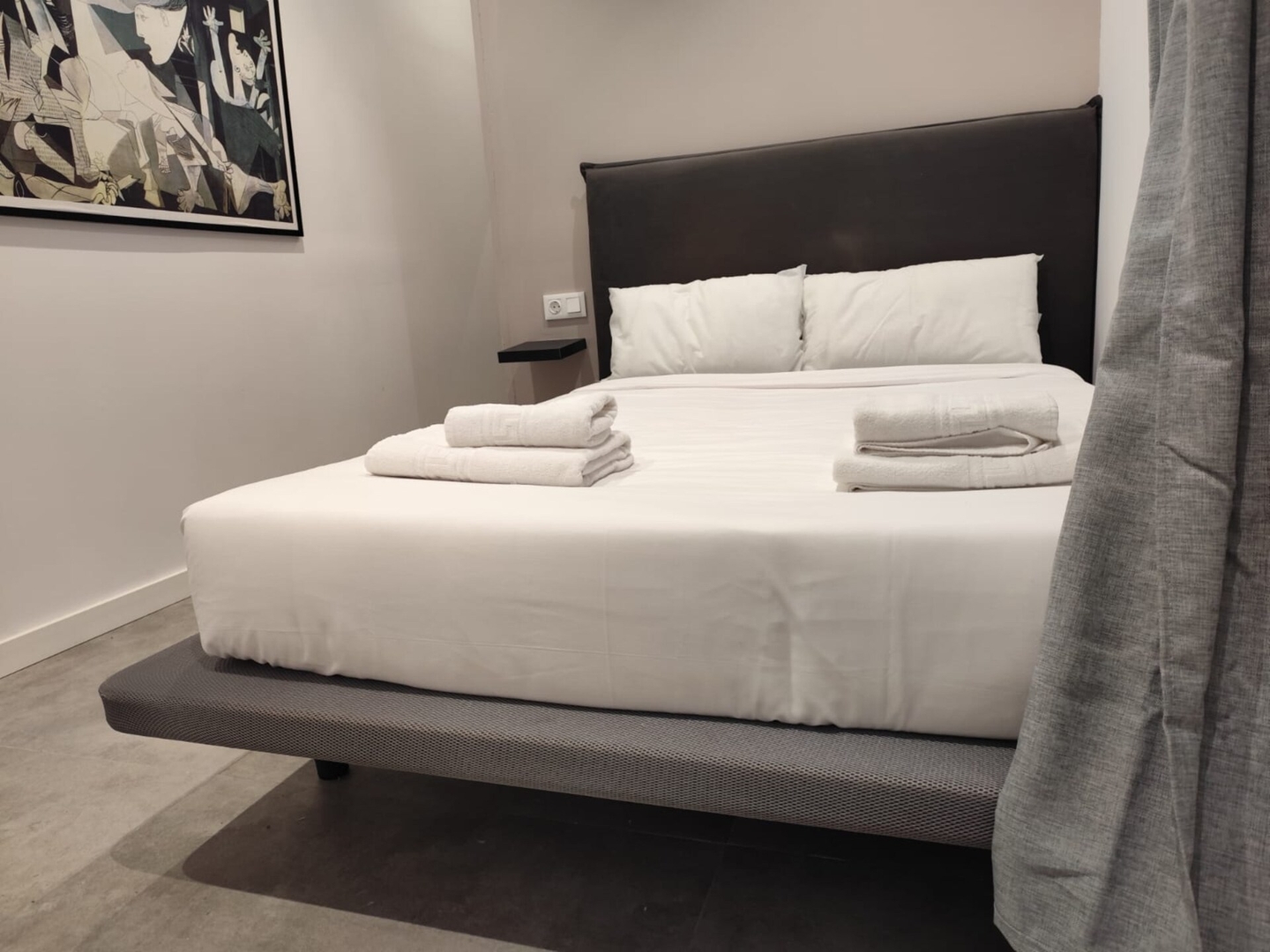 District Key - Arquitecto Gasco 33 District Key