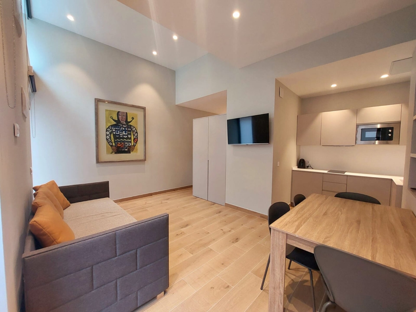 District Key- Fitness & Spa, Suite Atalanta 8 District Key