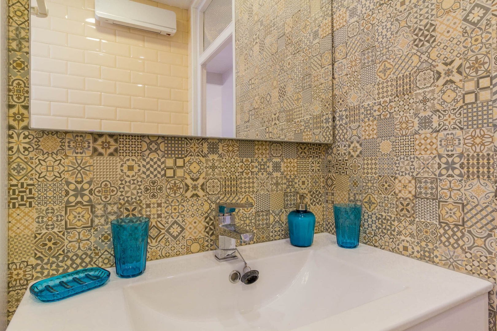 Gran Vía by District Key 22 District Key