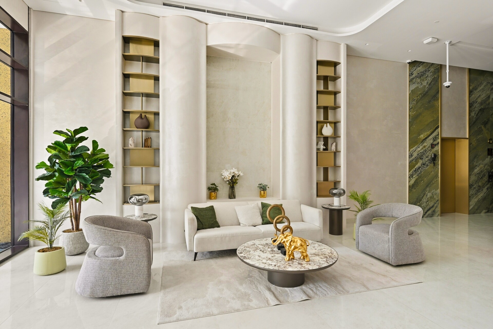 Luxurious studio in Dubai دبي with gym and pool 1 bebalmy.ae