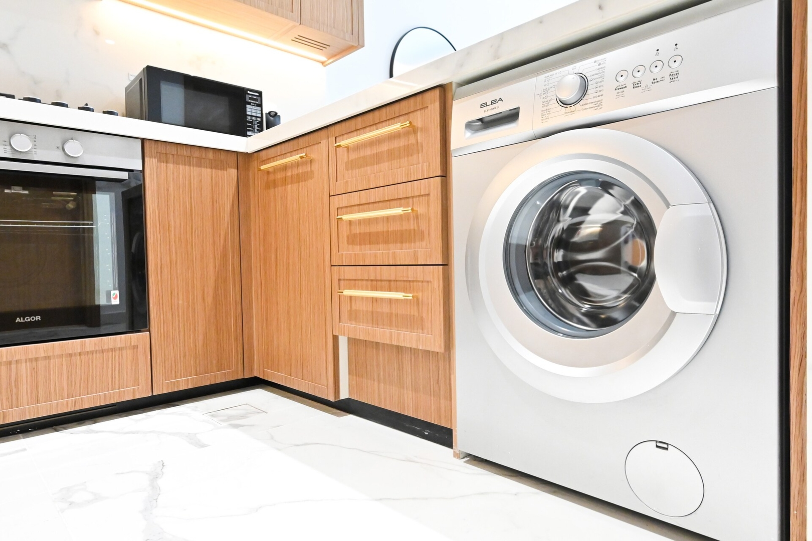 Modern Studio in Dubai دبي with Pool & Gym 9 bebalmy.ae