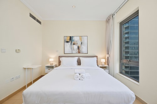 Steps from Dubai Mall: Apartment with Pool & Sauna, photo 34 of 51