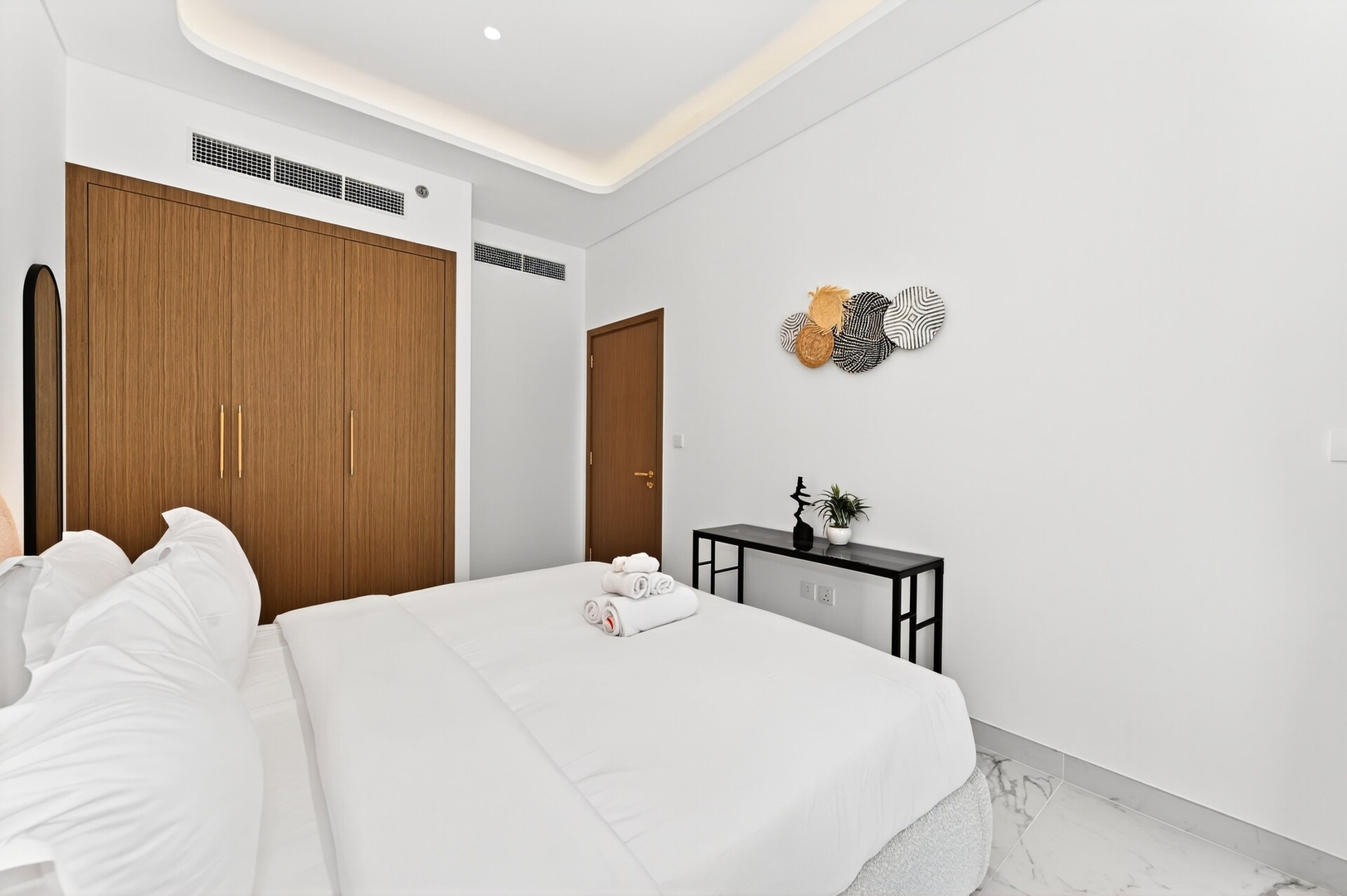 Modern Studio in Dubai دبي with Pool & Gym 6 bebalmy.ae