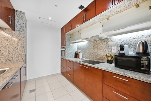 Steps from Dubai Mall: Apartment with Pool & Sauna, photo 14 of 51