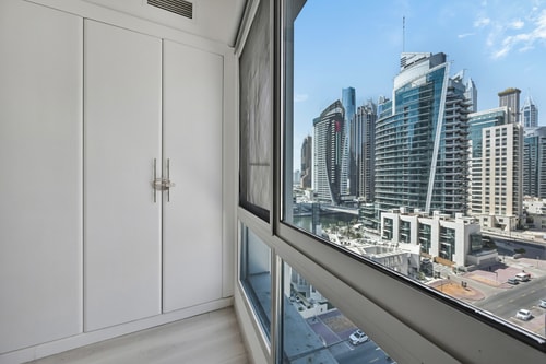 Elegant Apartment in Marina Diamond by beBalmy, photo 15 of 41