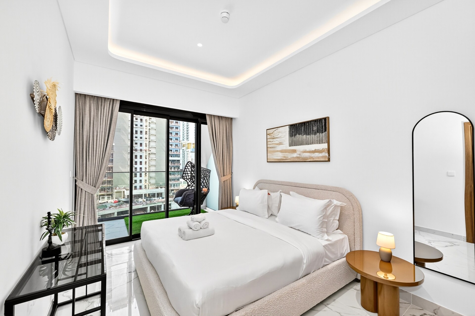 Modern Studio in Dubai دبي with Pool & Gym bebalmy.ae
