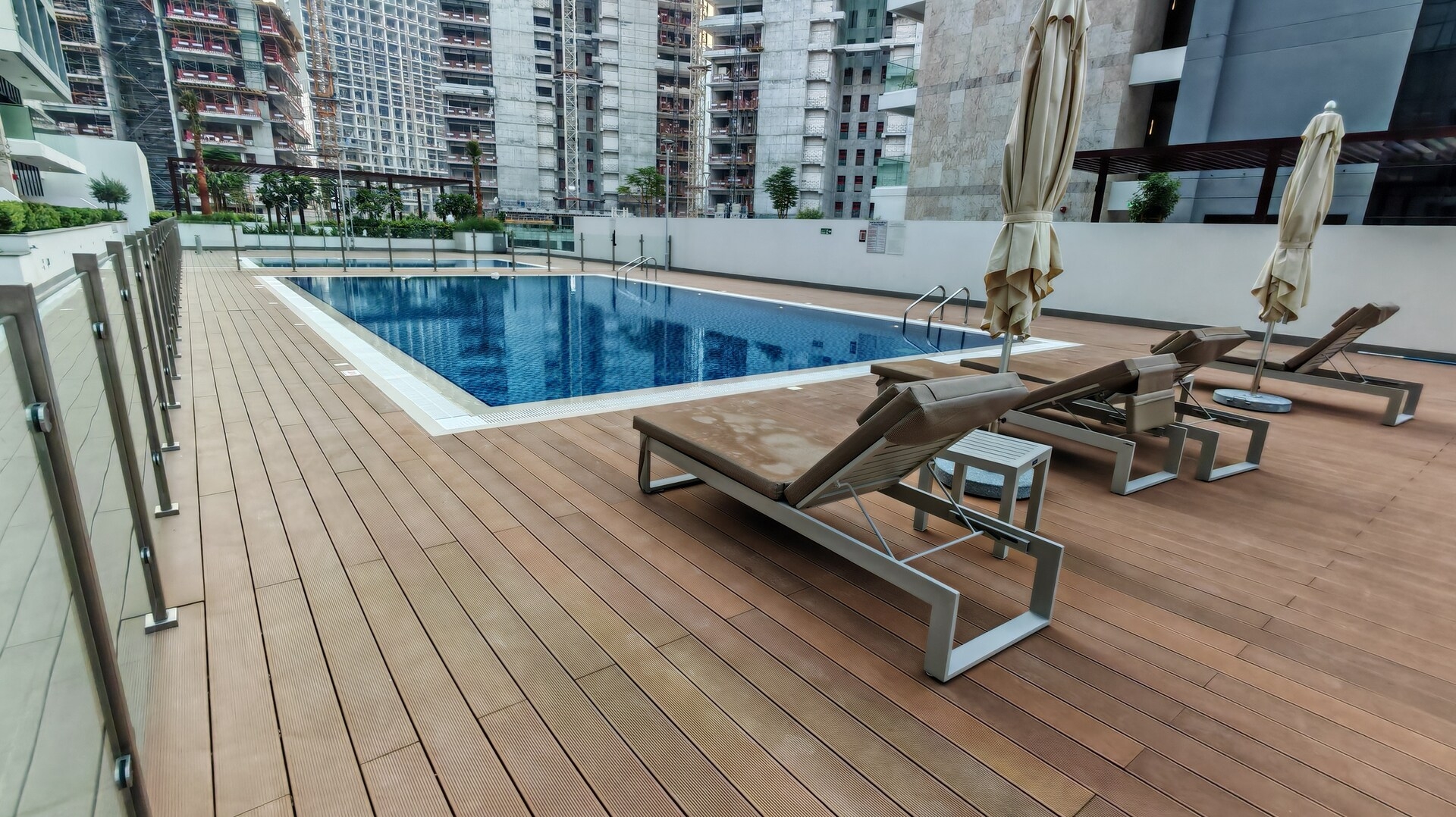 Modern Studio in Dubai دبي with Pool & Gym 17 bebalmy.ae