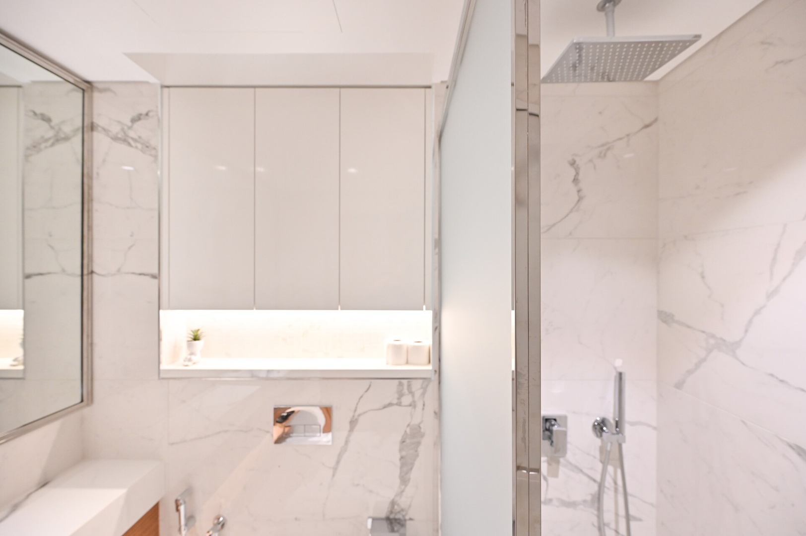 Modern Studio in Dubai دبي with Pool & Gym 12 bebalmy.ae