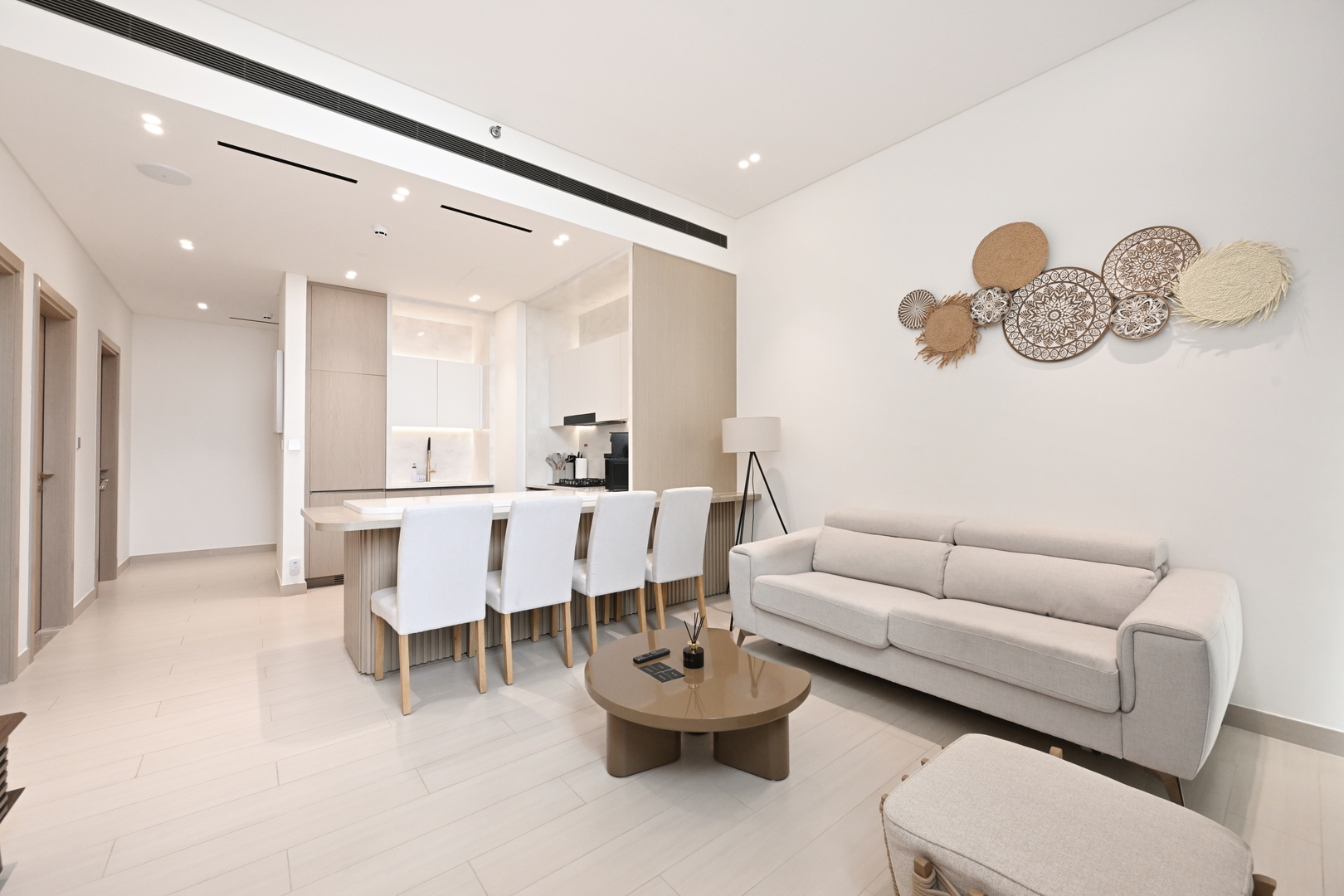 Binghatti Royale - Luxury retreat with jacuzzi 6 bebalmy.ae