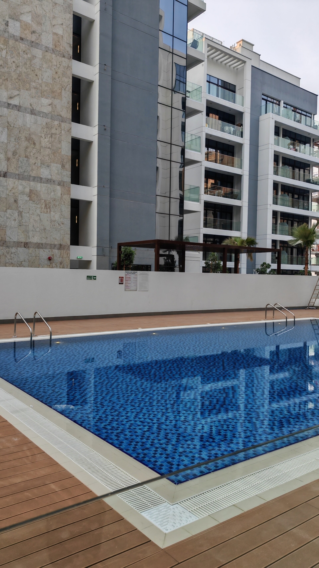 Modern Studio in Dubai دبي with Pool & Gym 18 bebalmy.ae