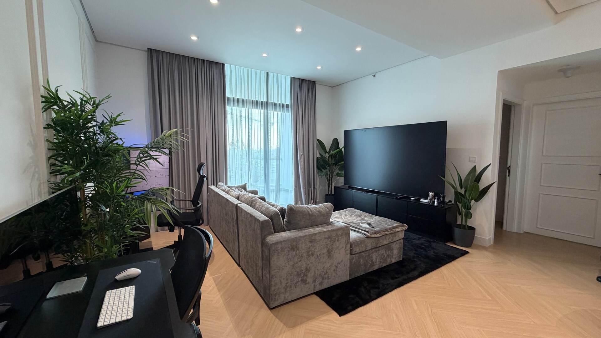 Moderno Apto en Dubai Marina | Pool & Gym 10 bebalmy.ae