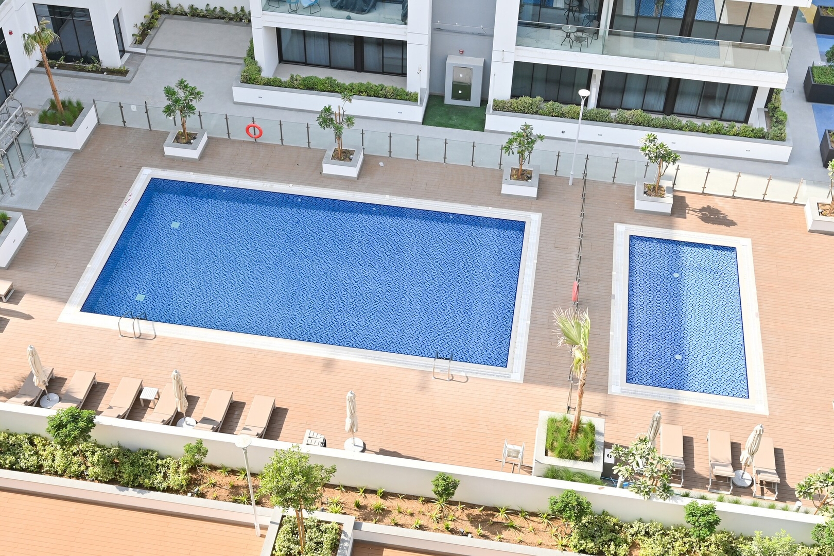 Studio with Pool and Gym in the DT دبي: by beBalmy 13 bebalmy.ae