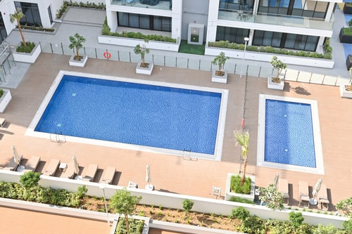 1BR with Pool and Gym in the DT دبي: by beBalmy, photo 14 of 16